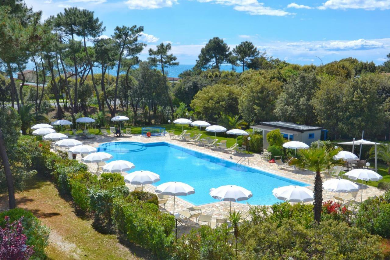 Hotel Villa Elsa Marina di Massa Exterior photo